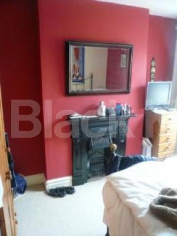 			LET!, 2 Bedroom, 1 bath, 1 reception Flat			 Eastern Road, BOUNDS GREEN N22